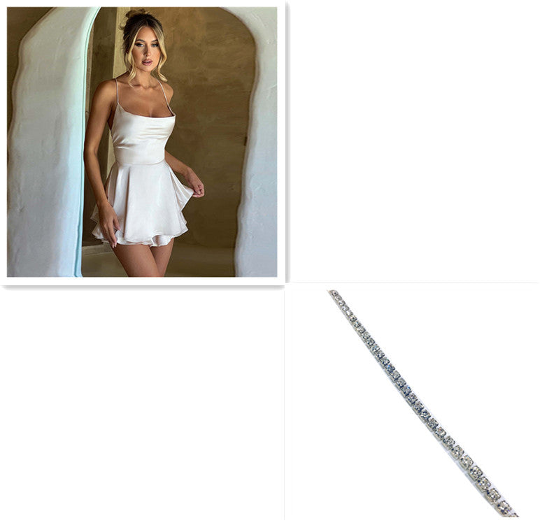 Robe Courte Satinée à Bretelles – Élégante & Sexy
